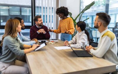 Outreach in-house vs agencia: la decisión que casi nadie plantea bien